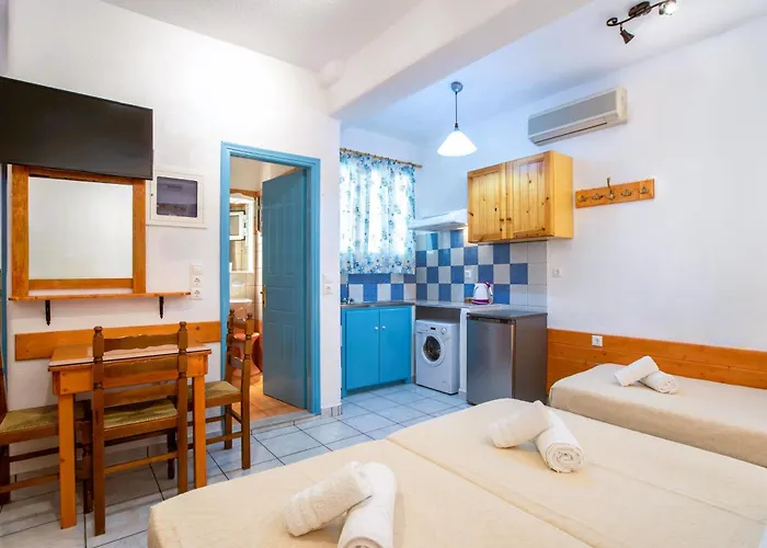 Kontaratos Studios & Apartments