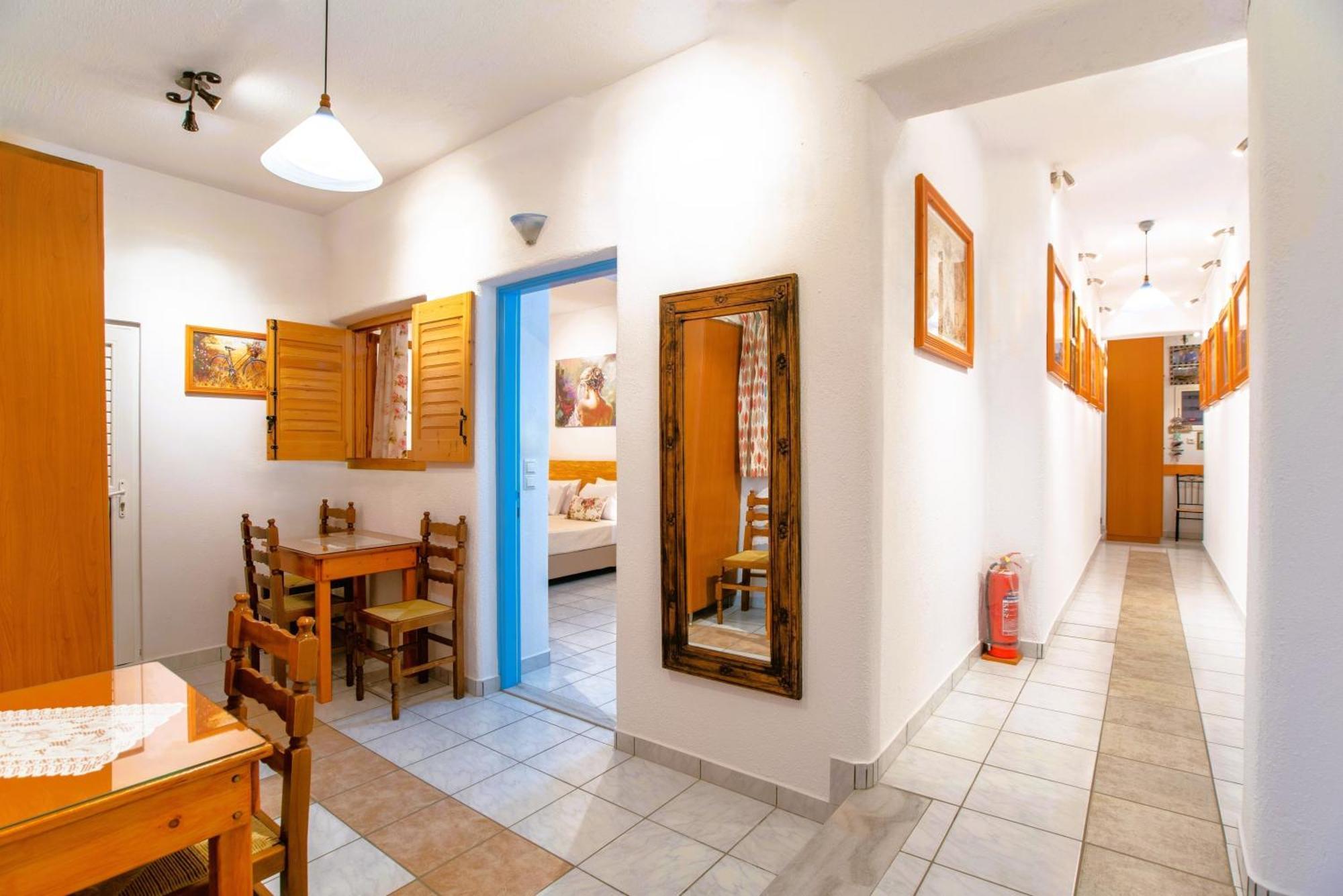 Kontaratos & Appartement Páros