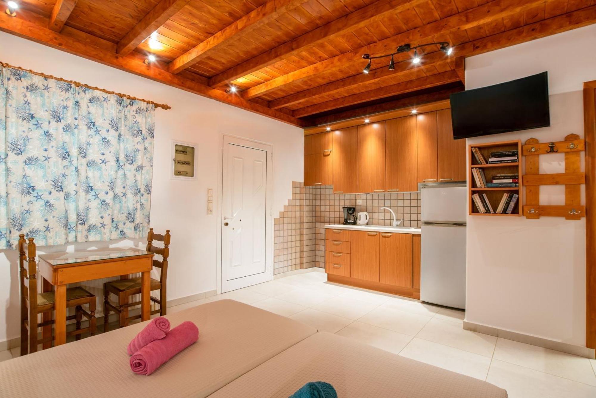 Apartment Kontaratos & Parikia (Paros)