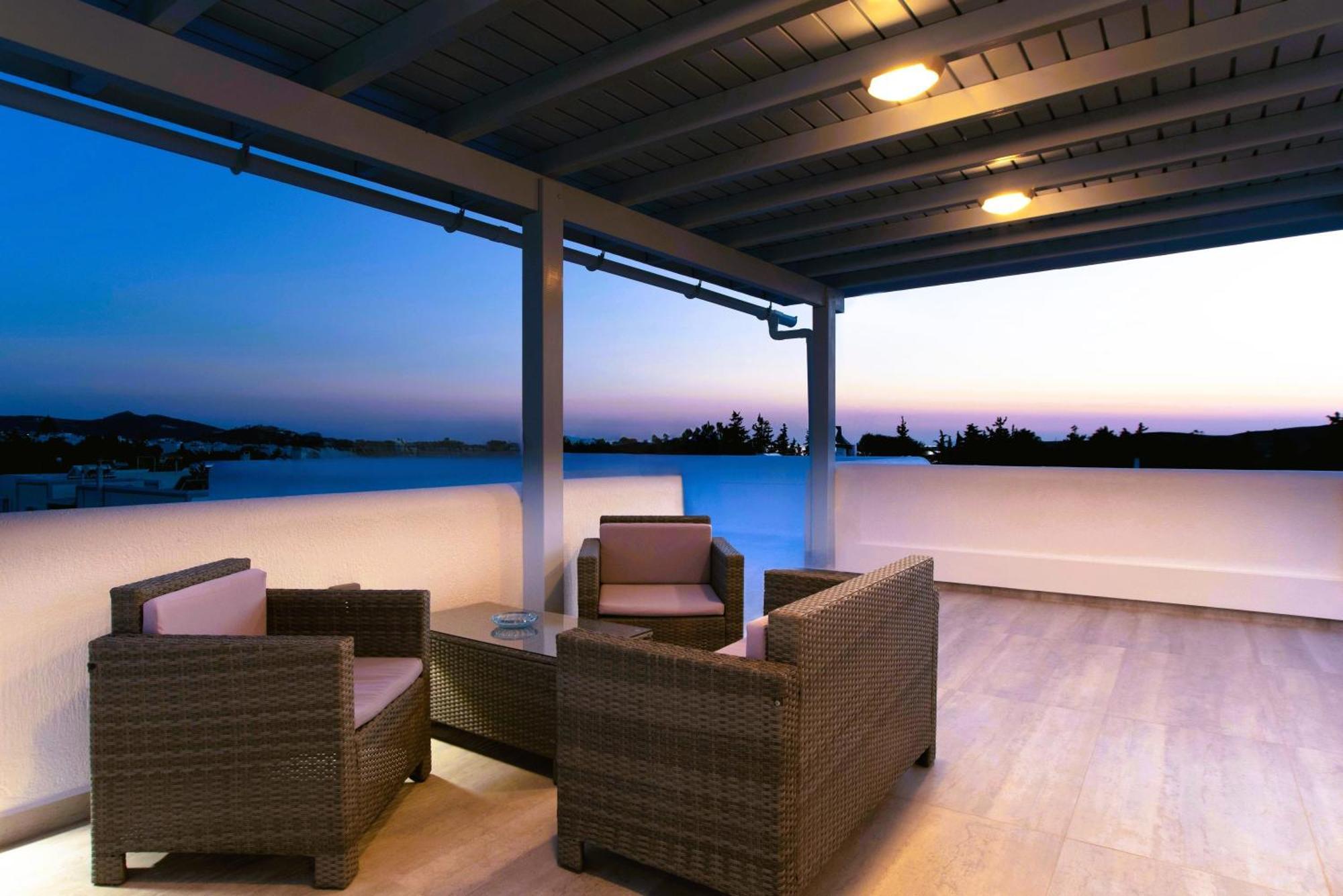 Kontaratos & Apartment Parikia (Paros)